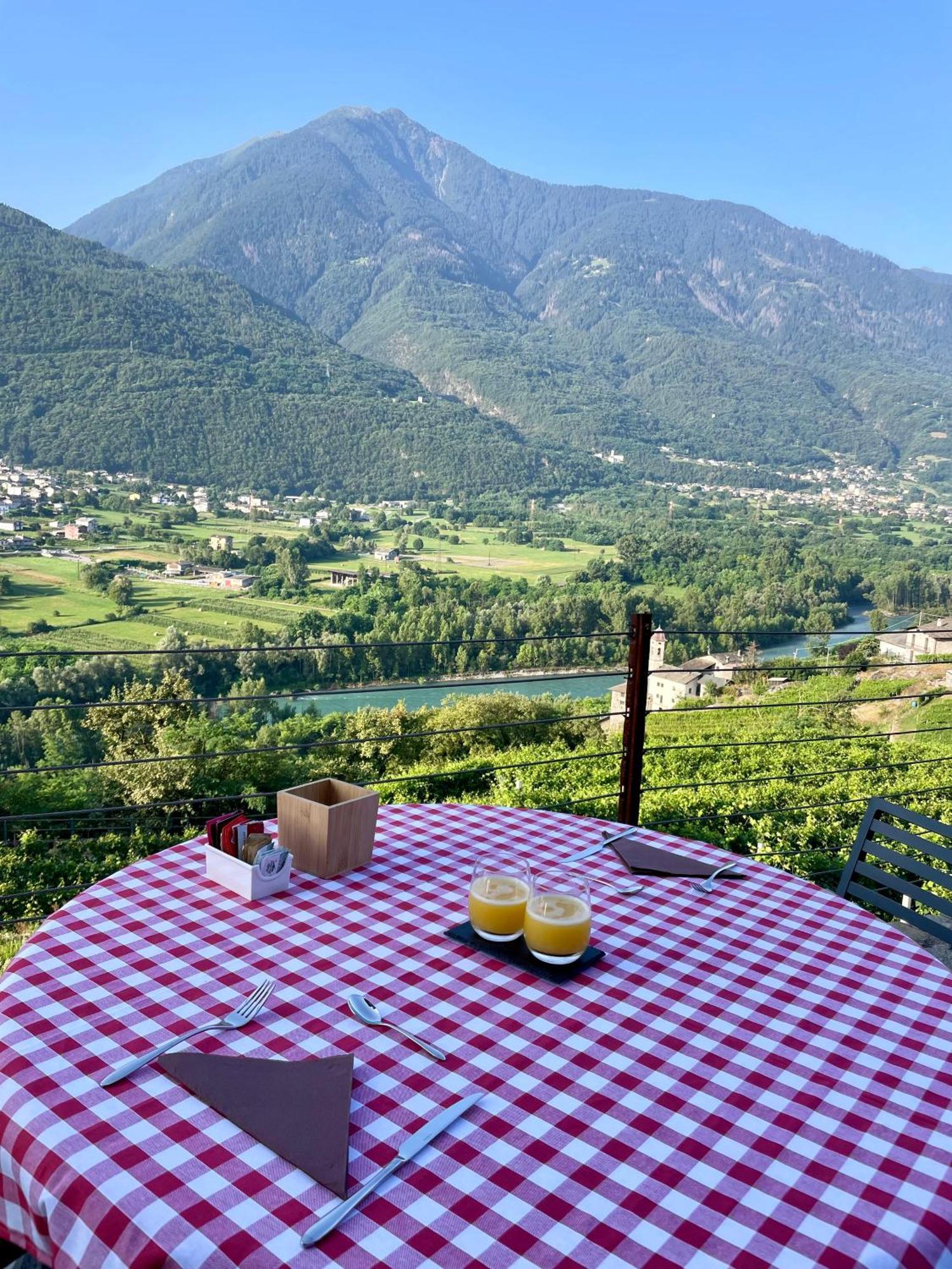 Ca' Barroni Agriresort Sondrio Exterior photo